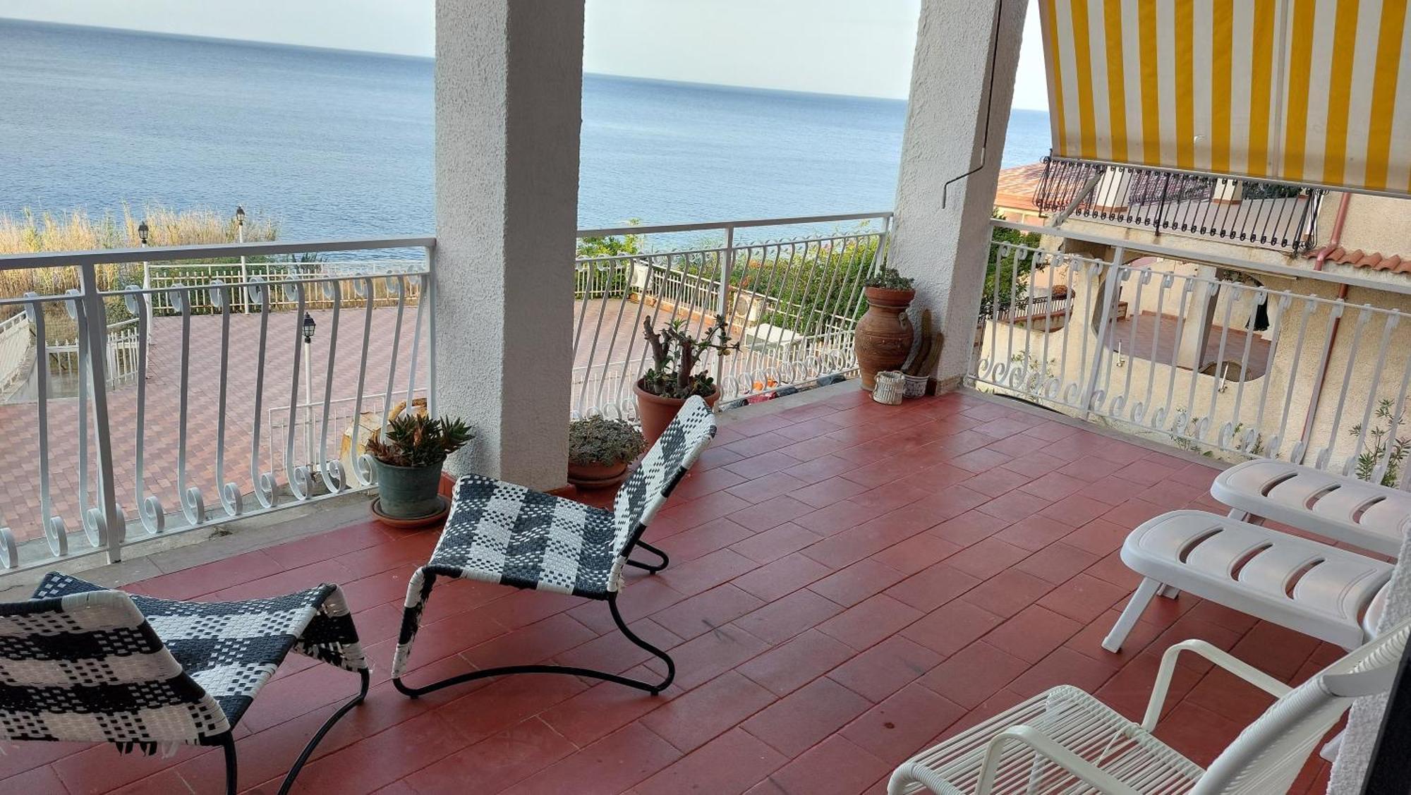 Corallo Blu Appartamento Sul Mare Riaci Capo Εξωτερικό φωτογραφία